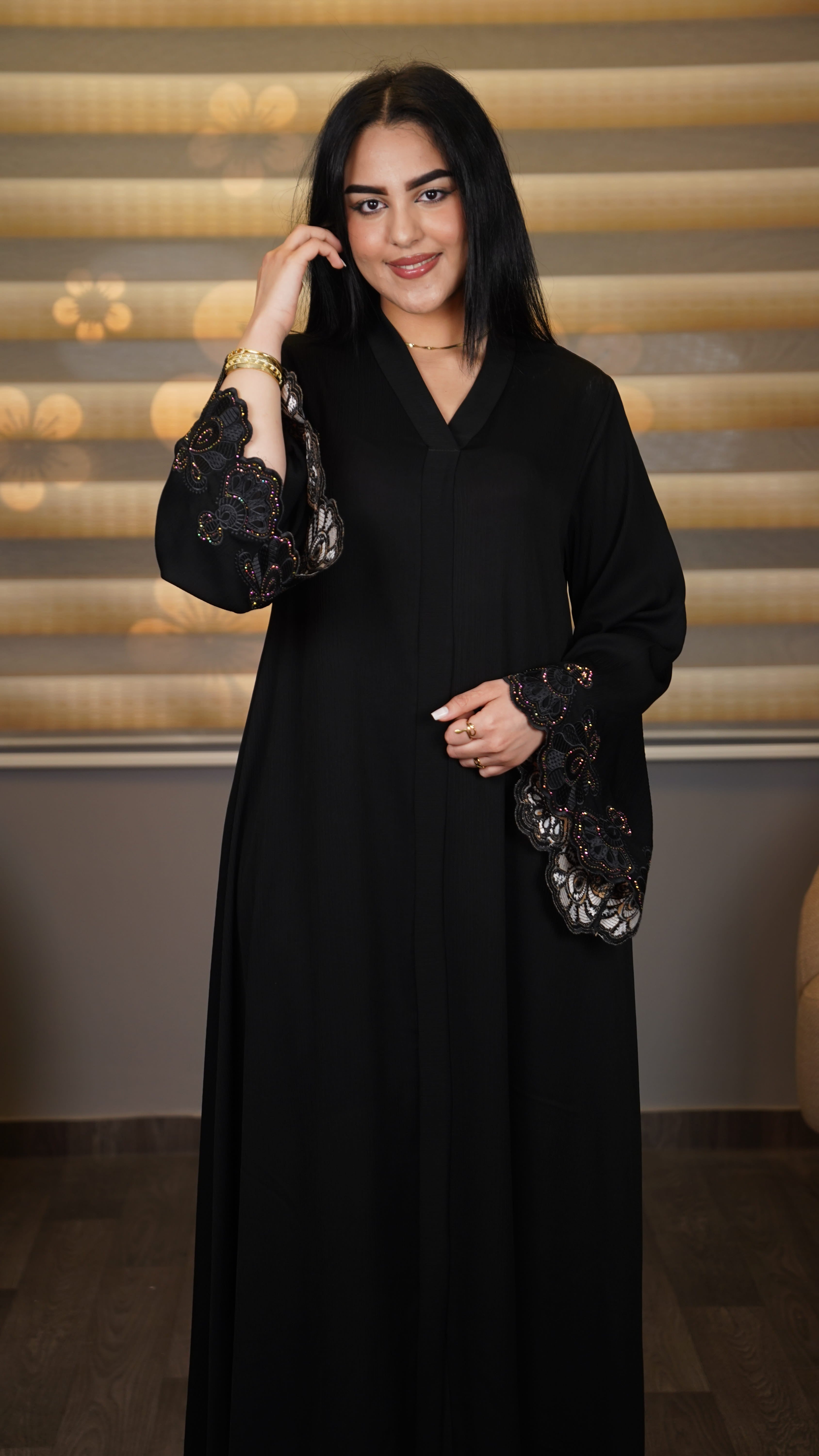 Abaya Strass Top Zoom – Élégance Suprême en Couleurs Envoûtantes